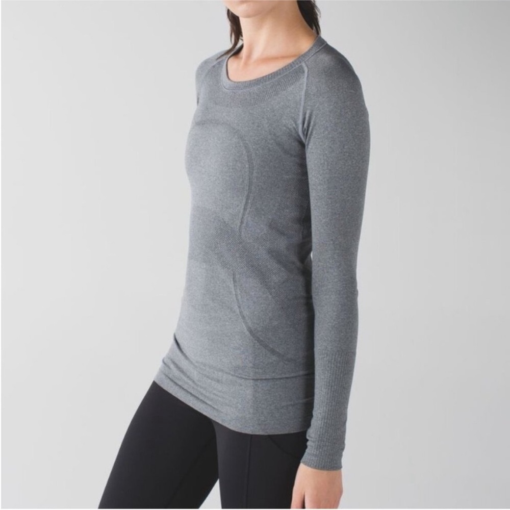 Lululemon athletica Swiftly Tech Long Sleeve Gray Lounge Workout Crew TShirt